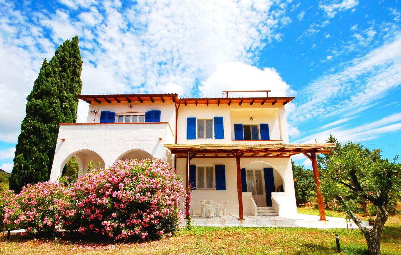 Апартаменти Casa Balena Bianca Лакона Екстер'єр фото